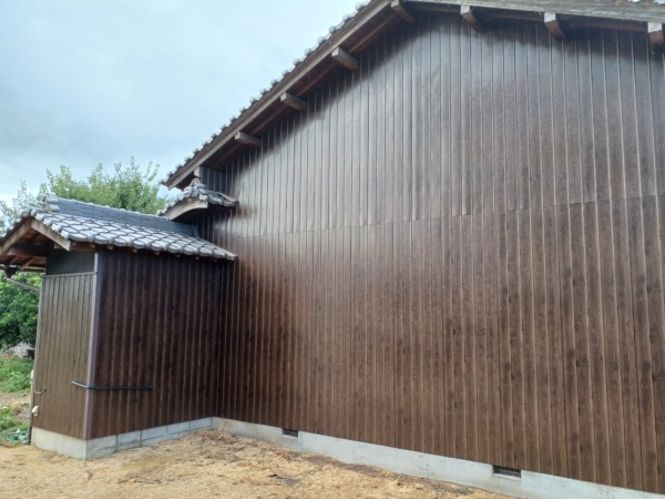 納屋減築　トタン張り